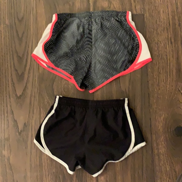 Nike nylon shorts XS/S - Picture 2 of 6